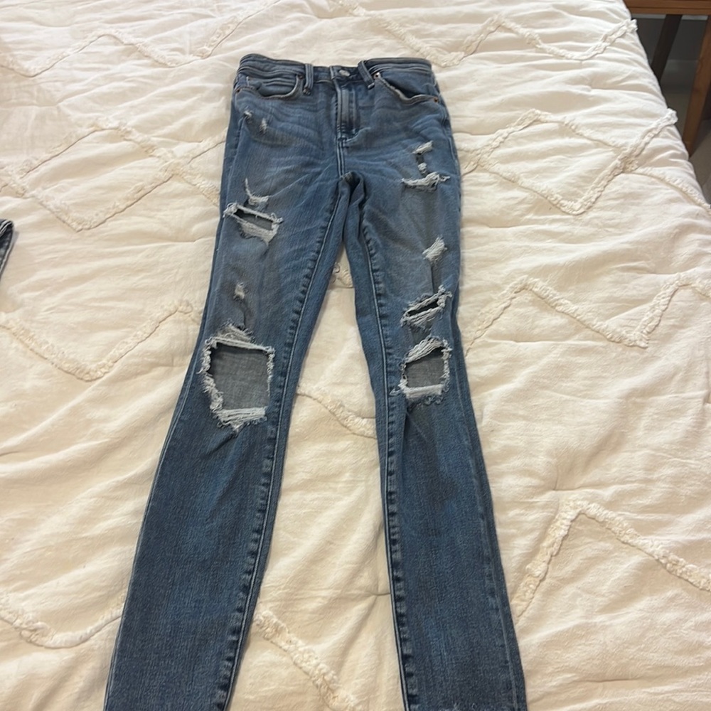 Abercrombie ripped skinny jeans. Medium wash.